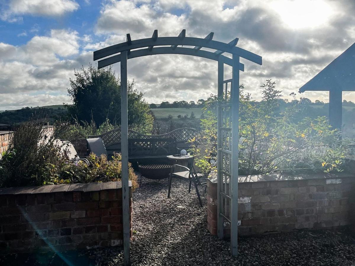 Lea Hall Farmhouse Tissington Екстериор снимка