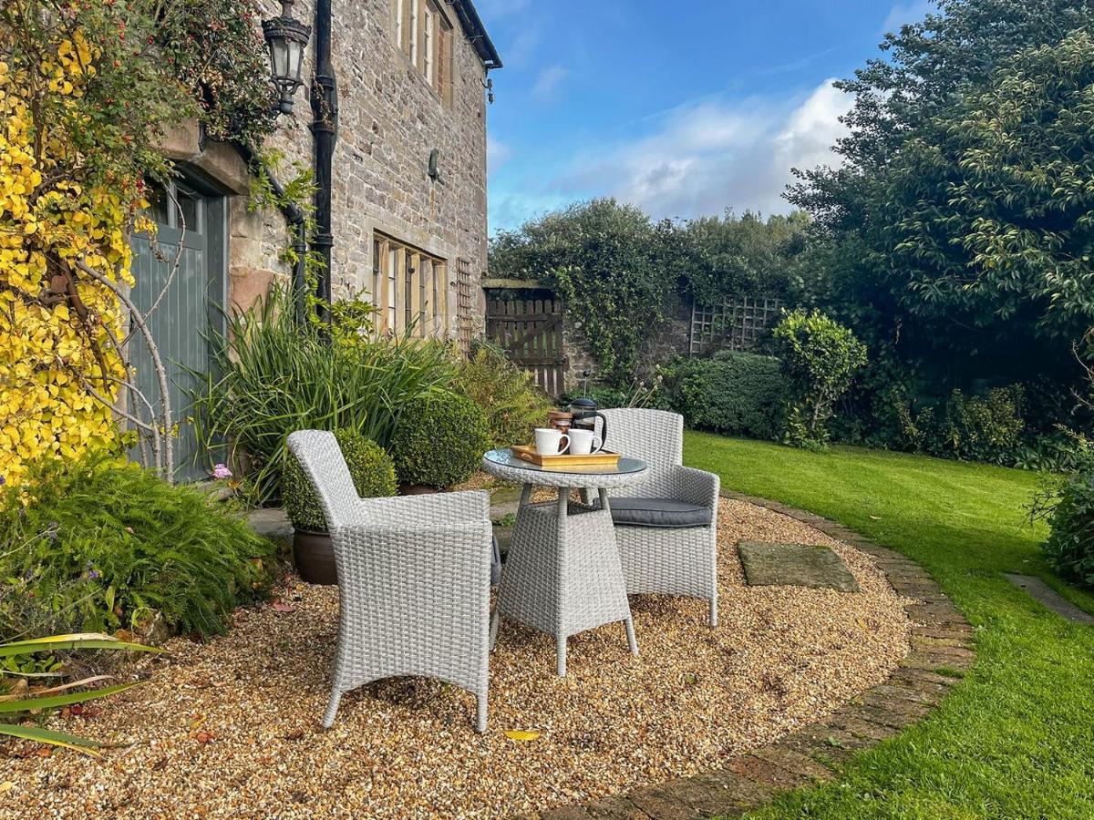 Lea Hall Farmhouse Tissington Екстериор снимка